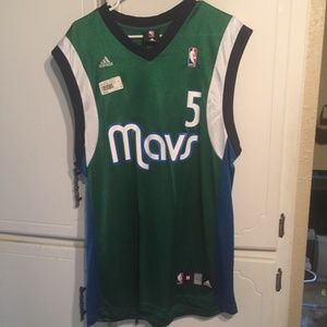 Dallas Mavericks Howard Jersey NWT